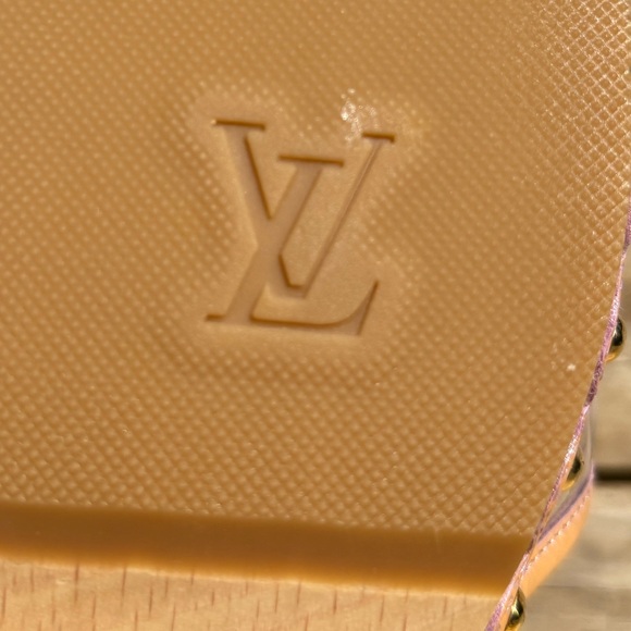 NWOT Louis Vuitton Sandals, Unworn, Size 39 - Picture 6 of 11